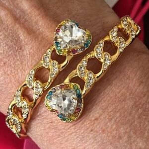 NWT Kurt Geiger London Gold Pavé Heart Hinge Cuff Bracelet
Y